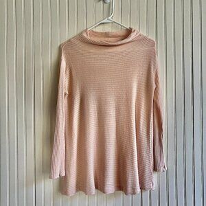 Cozy XS We the Free / Free People ribbed cowl neck top in a soft peach